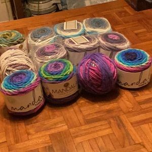 Lion Mandala Thick and Quick Yarn